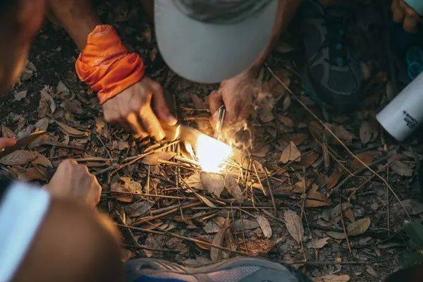 户外达人第一步，该选择哪款头灯？知道了这一些，你们就清楚了
